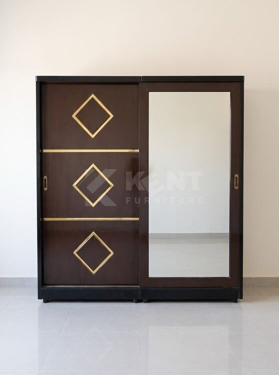 Sliding-Door Almirah with Mirror