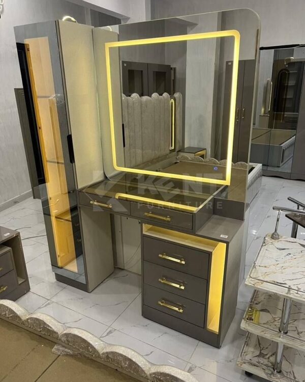 Dressing Table with Mirror